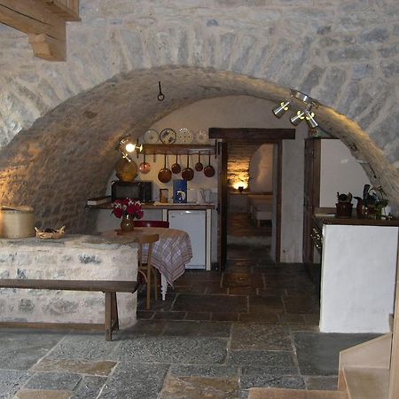 La Bergerie Bed and Breakfast Sainte-Eulalie-de-Cernon Εξωτερικό φωτογραφία
