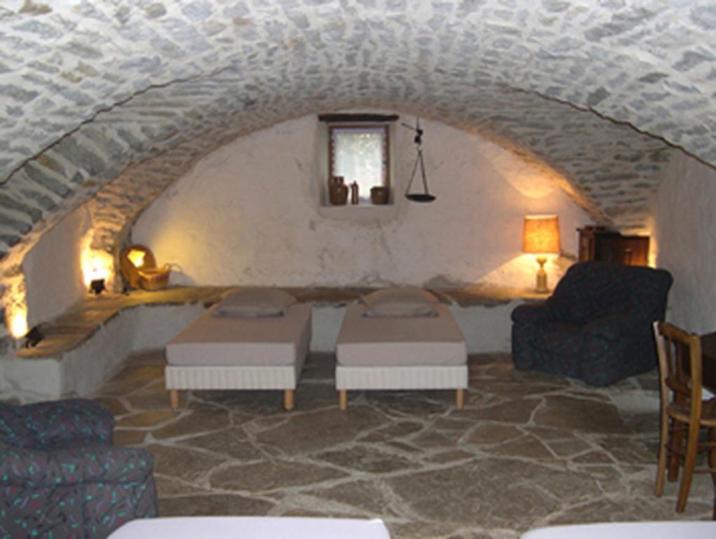 La Bergerie Bed and Breakfast Sainte-Eulalie-de-Cernon Δωμάτιο φωτογραφία